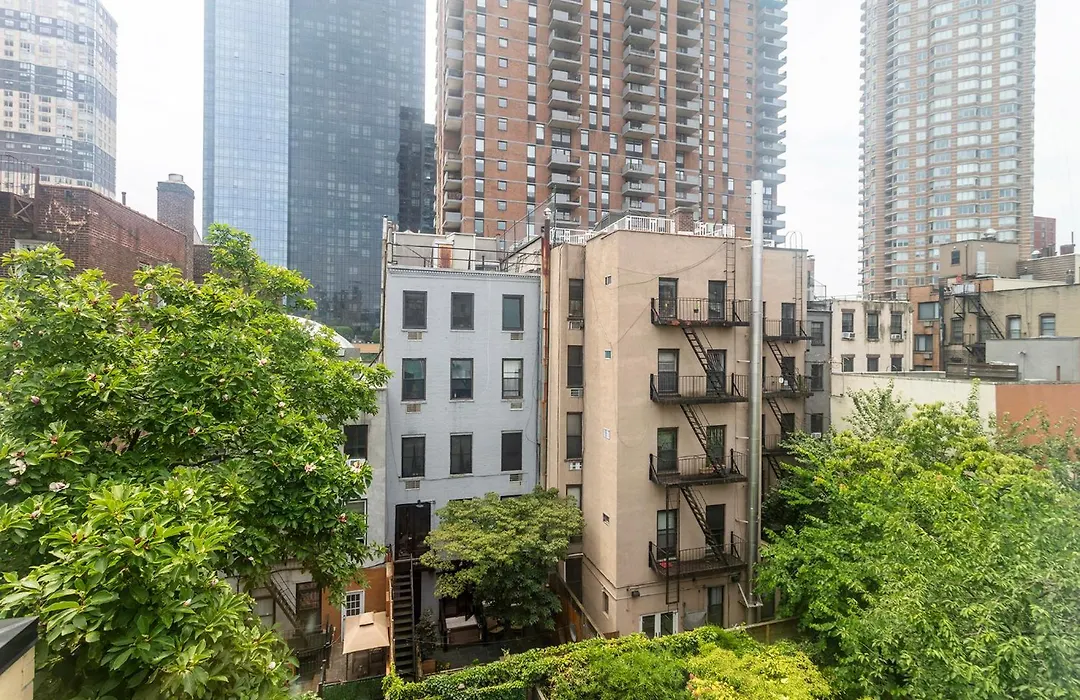 Little Manhattan 5 Min Walk To Times Square Private Bathroom World Cup 2026 Ready-1