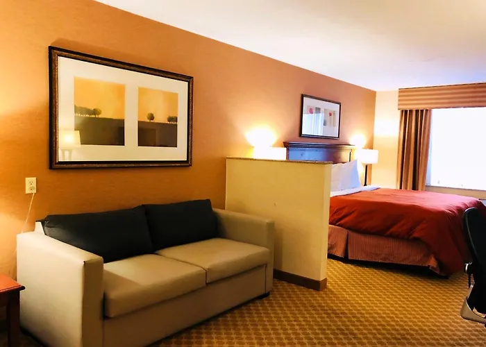 Queens County Inn And Suites